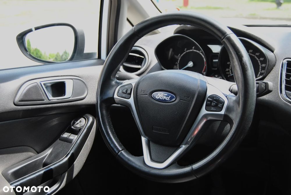 Ford Fiesta - 10