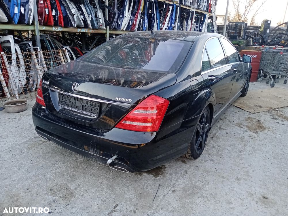 Dezmembrari  Mercedes-Benz S-CLASS (W221)  2005  > 2013 S 400 Hybrid - 3