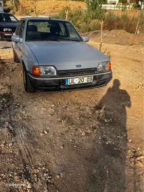 Ford Escort - 1