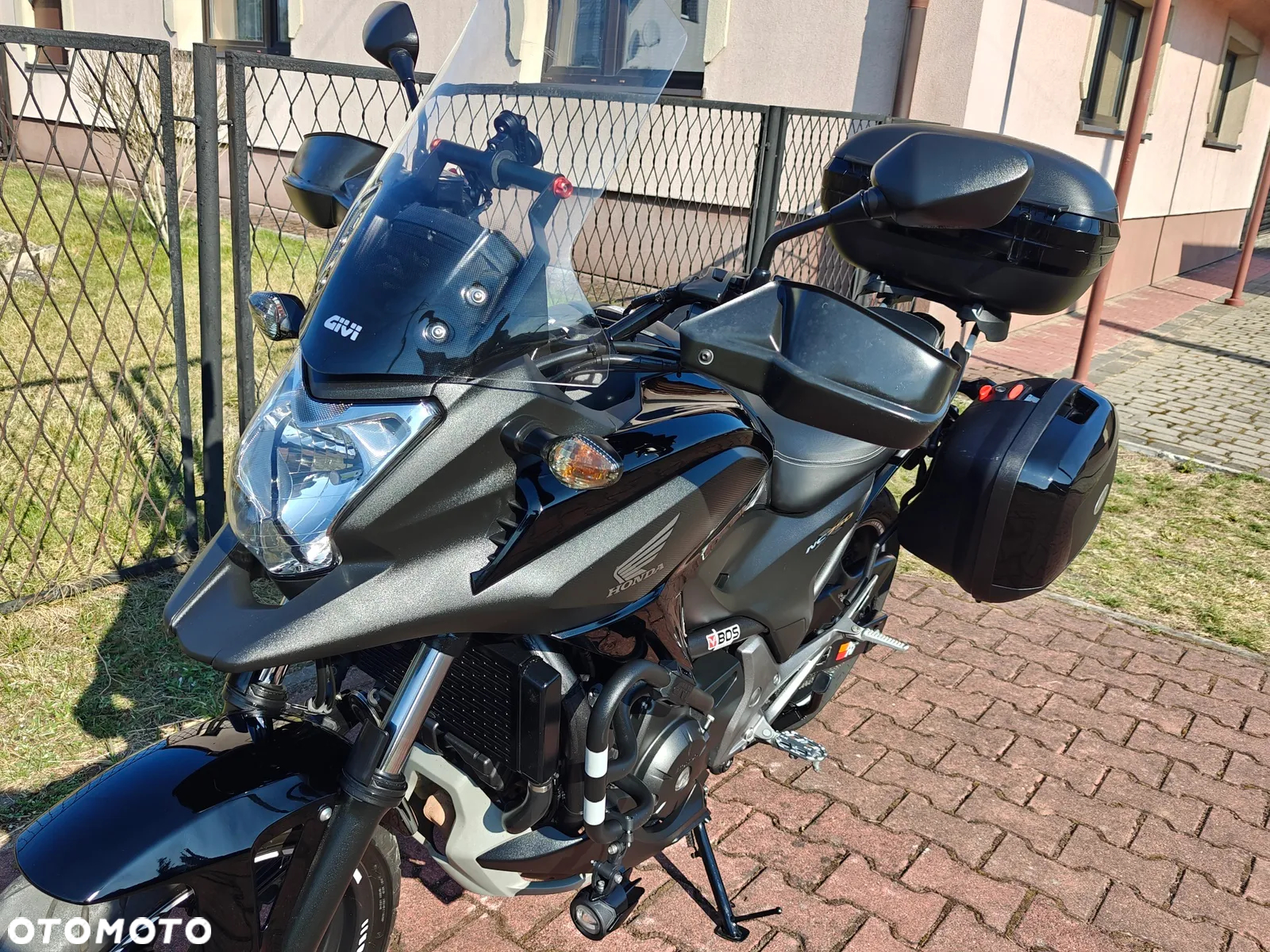 Honda NC - 16