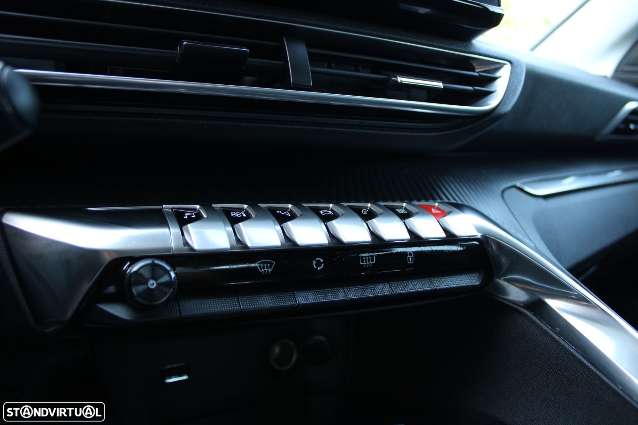 Peugeot 3008 PureTech 130 Stop & Start GPF EAT8 Active - 27