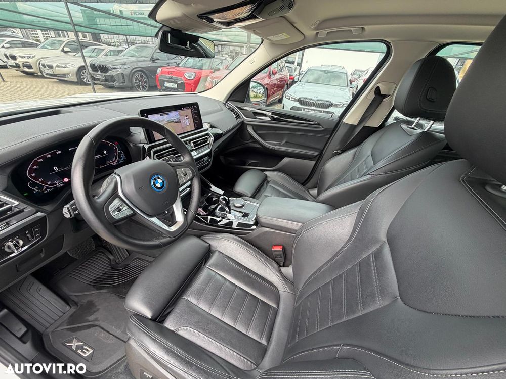 BMW X3 xDrive30e AT PHEV - 11