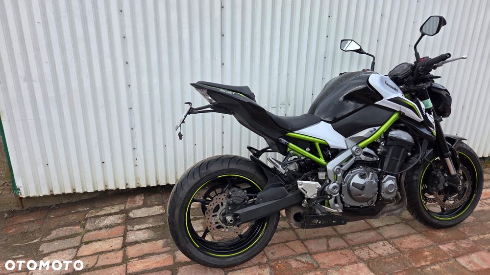 Kawasaki Z 900 - 6