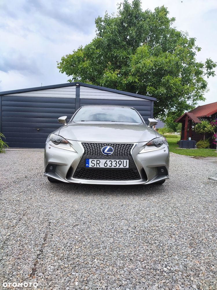 Lexus IS - 2