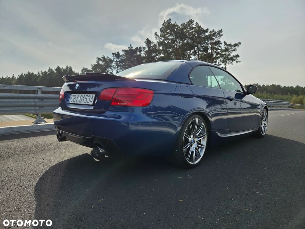 BMW Seria 3 320d DPF Cabrio M Sport Edition - 12
