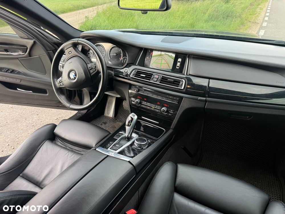 BMW Seria 7 740d xDrive - 15