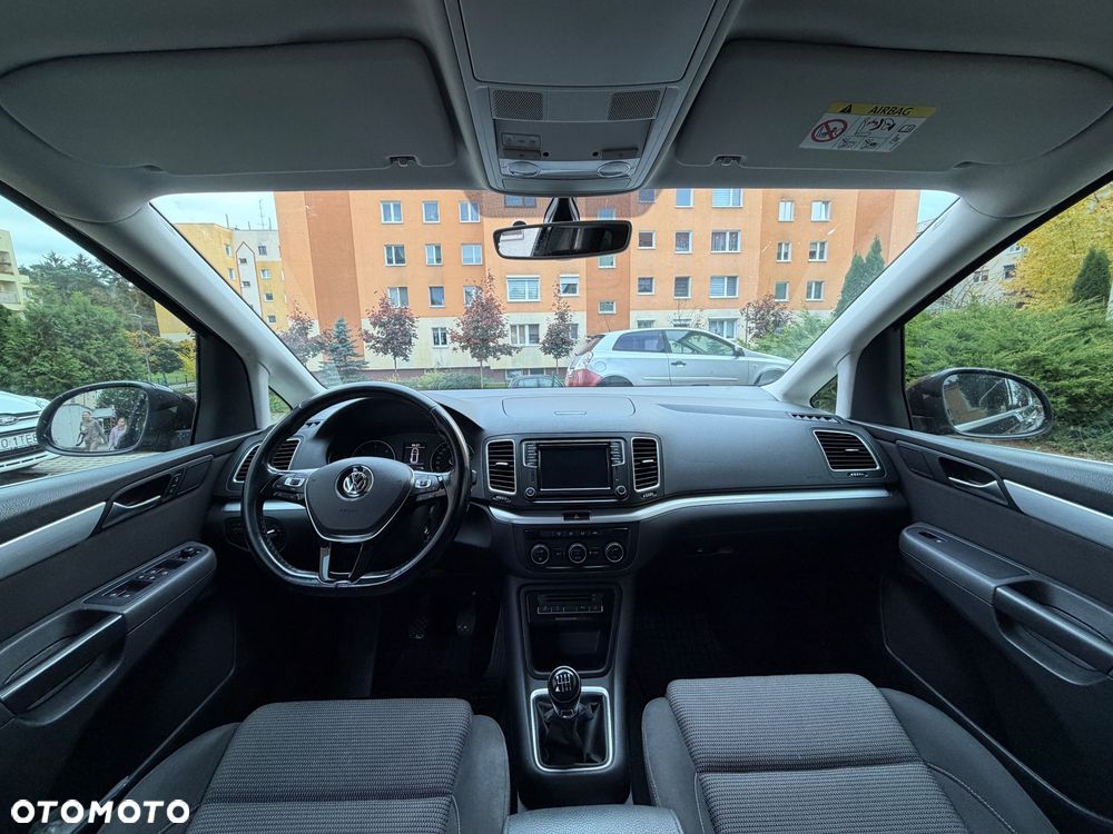Volkswagen Sharan - 20