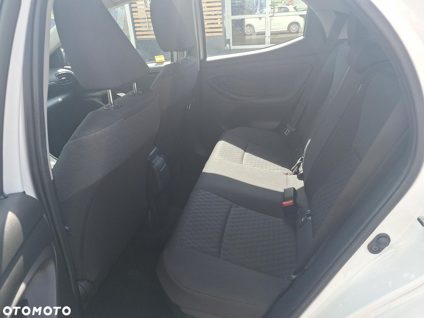 Toyota Yaris - 13
