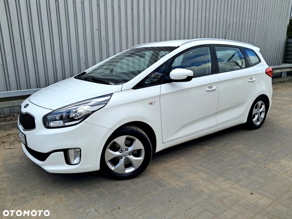 Kia Carens 1.6 GDI Dream Team Edition - 15