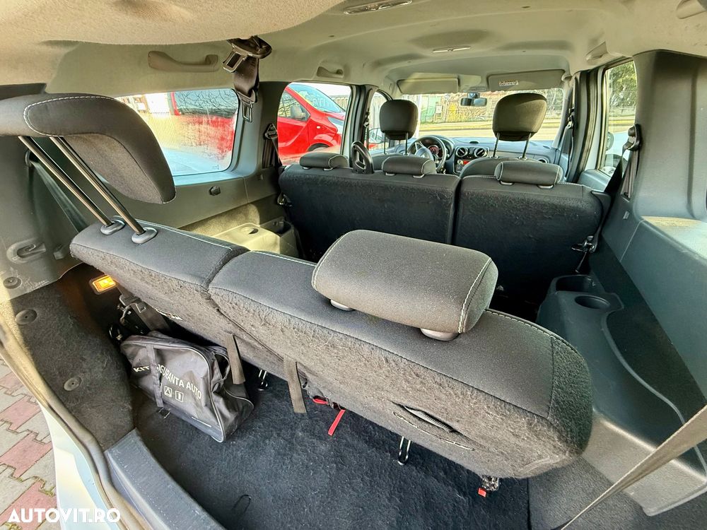 Dacia Lodgy 1.5 Blue dCi Laureate - 23