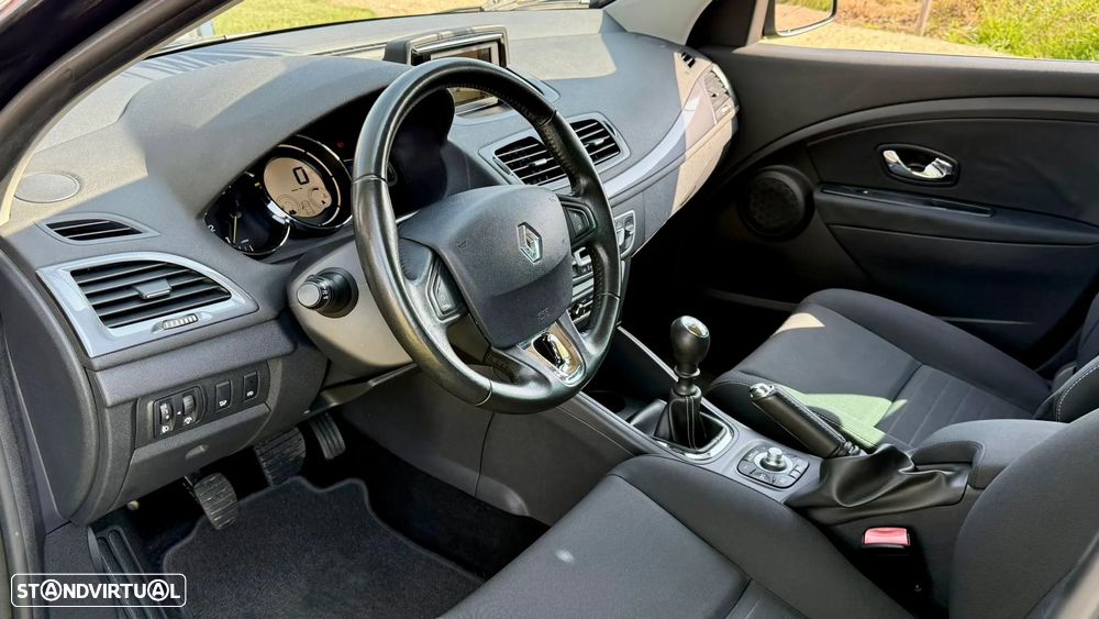 Renault Mégane Sport Tourer 1.5 dCi Limited SS - 7
