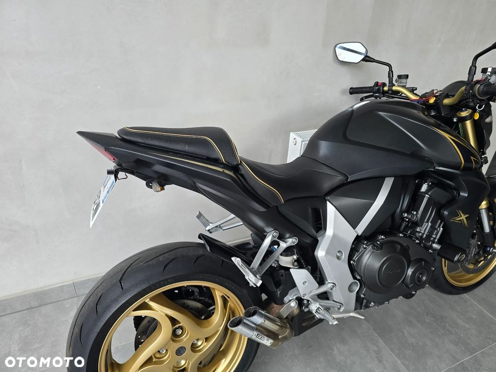Honda CB - 32