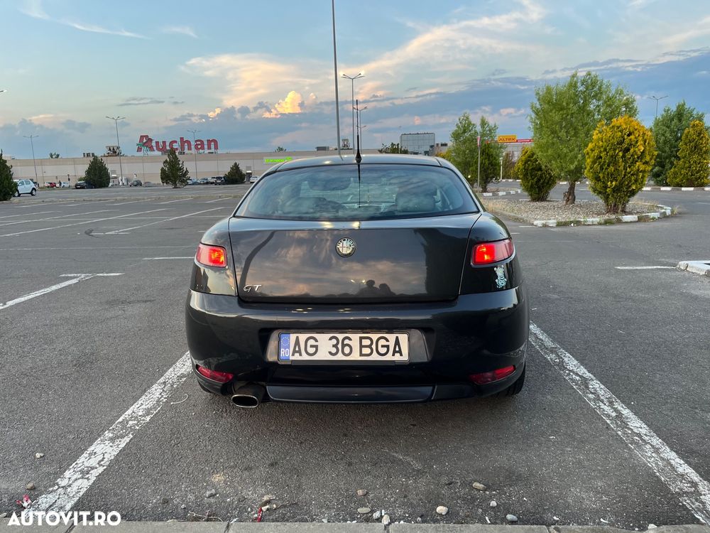 Alfa Romeo GT - 7