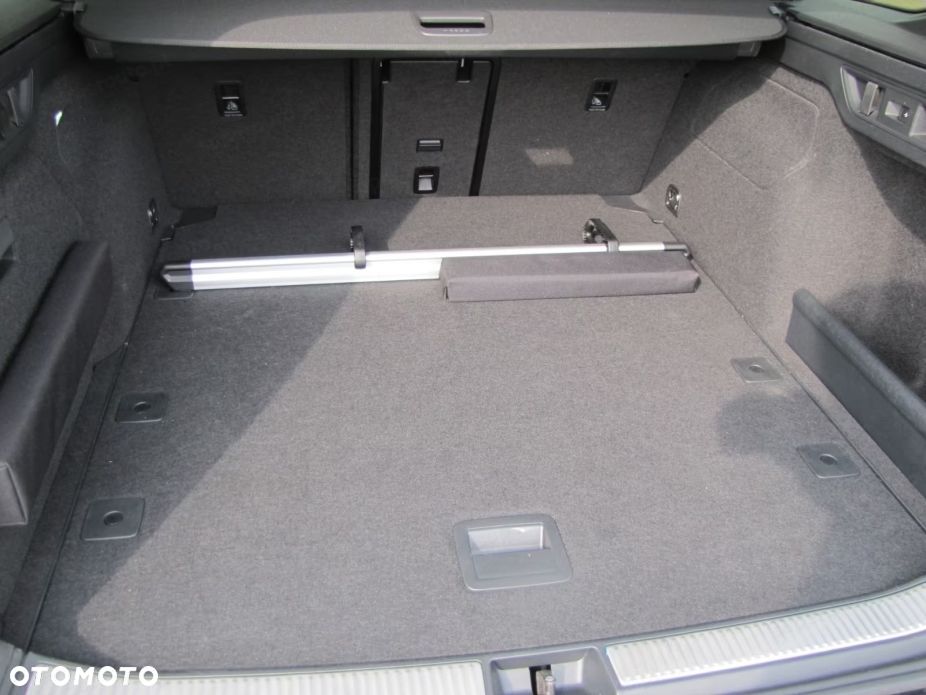 Skoda Superb 2.0 TDI SCR 4x4 Edition 130 DSG - 13