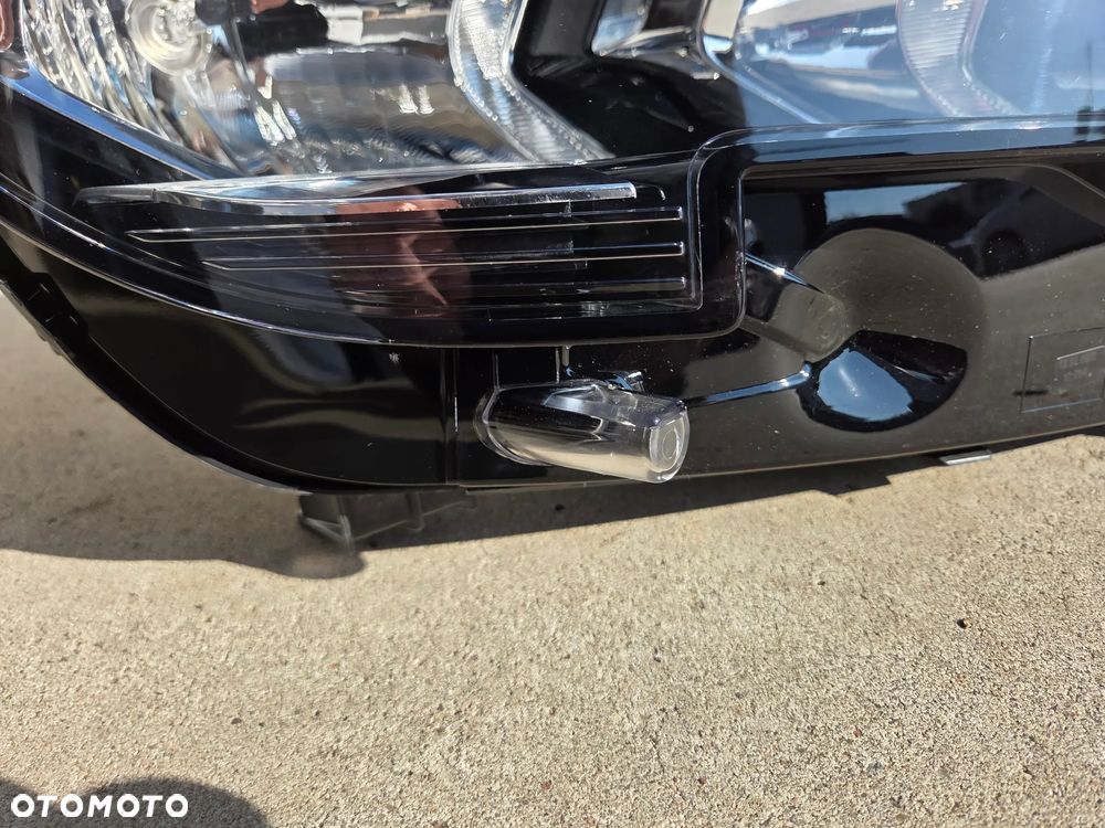 Lampa przednia prawa zwykła  Peugeot 3008 II 5008 II NOWA - 8