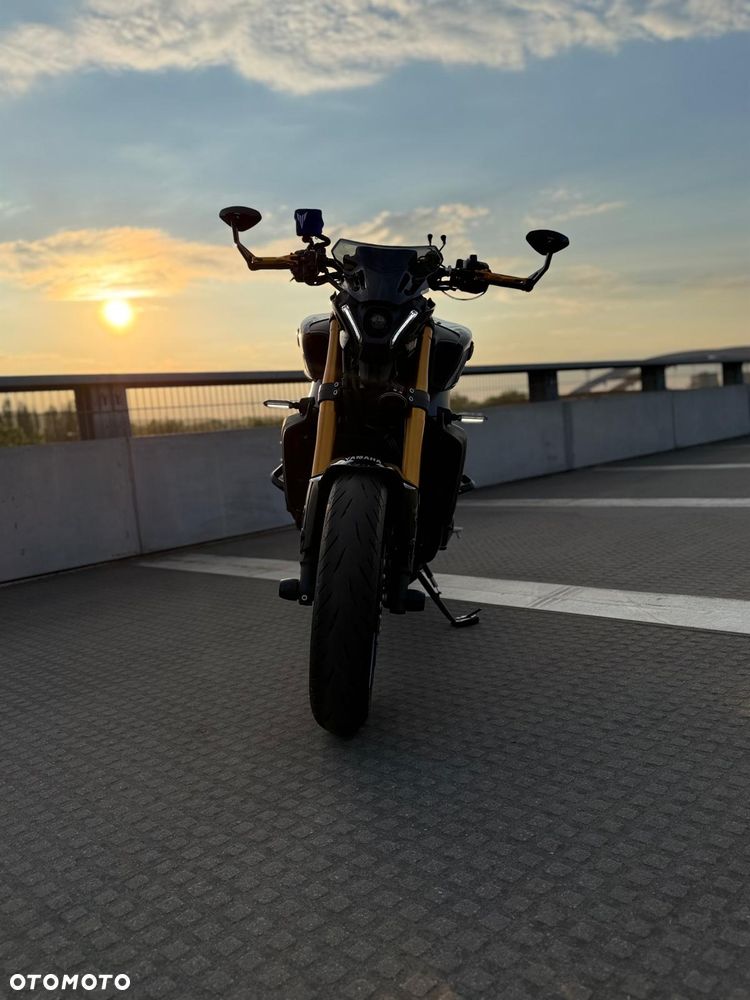 Yamaha MT - 6