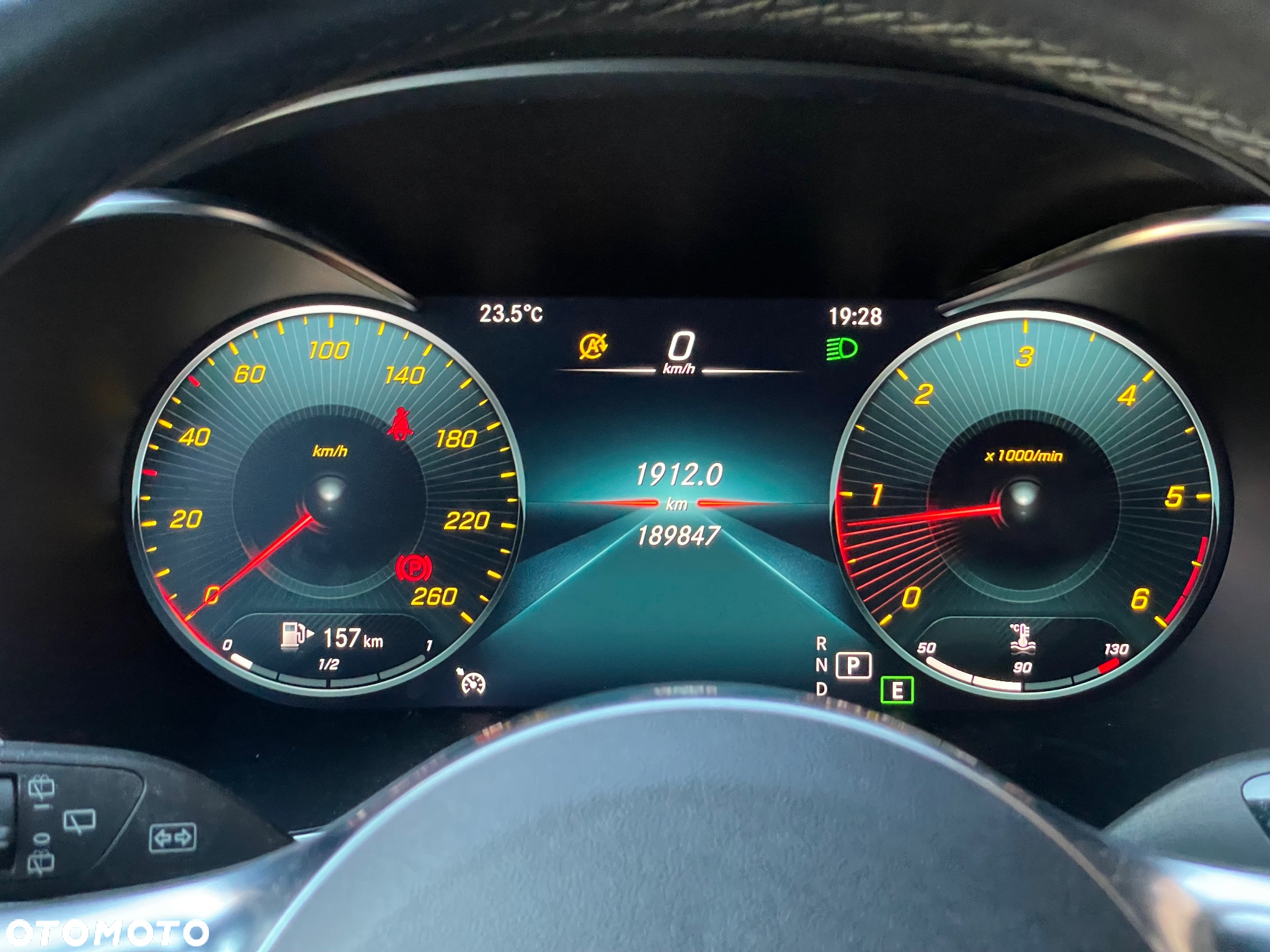 Mercedes-Benz GLC 220 d 4Matic 9G-TRONIC AMG Line - 25