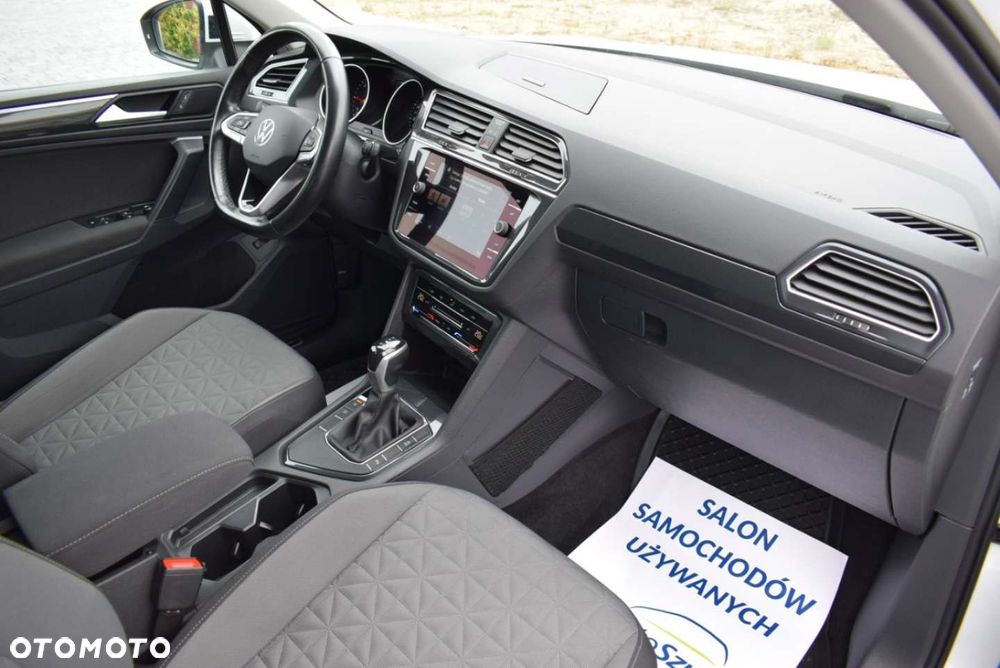 Volkswagen Tiguan - 26