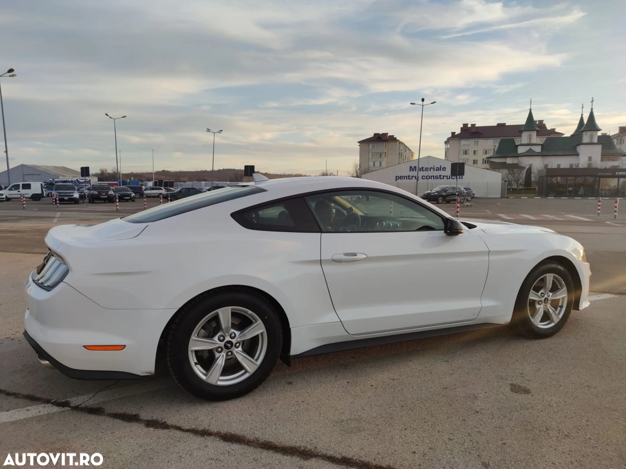 Ford Mustang 2.3 Eco Boost Aut. - 9