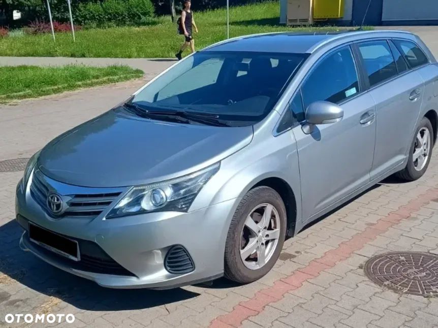 Toyota Avensis 2.0 D-4D Active - 1
