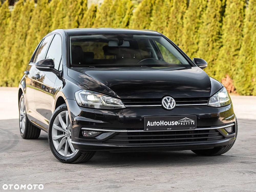 Volkswagen Golf - 6