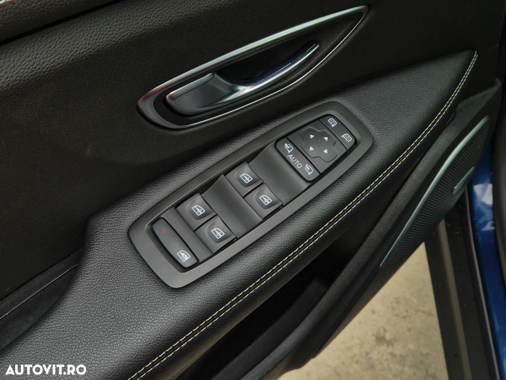 Renault Scenic TCe 140 GPF EDC BLACK EDITION - 21