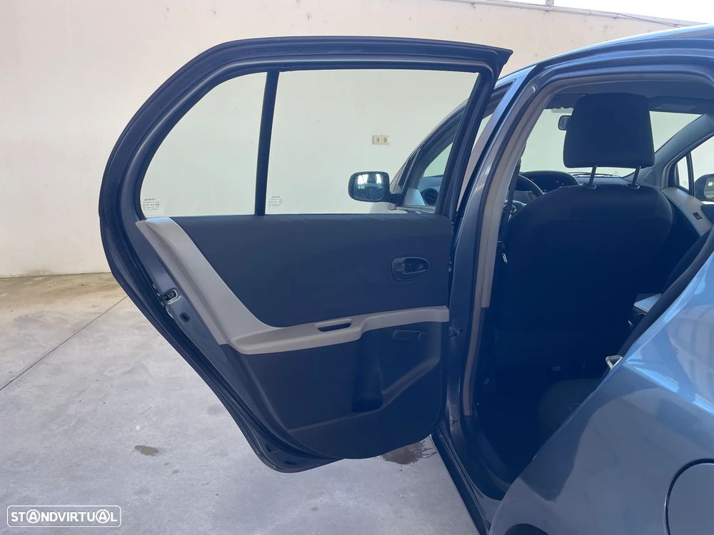 Toyota Yaris 1.0 VVT-i Comfort - 19