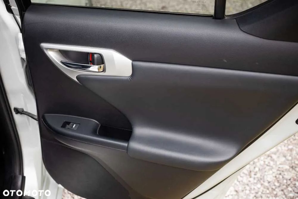 Lexus CT 200h Impression Line - 27