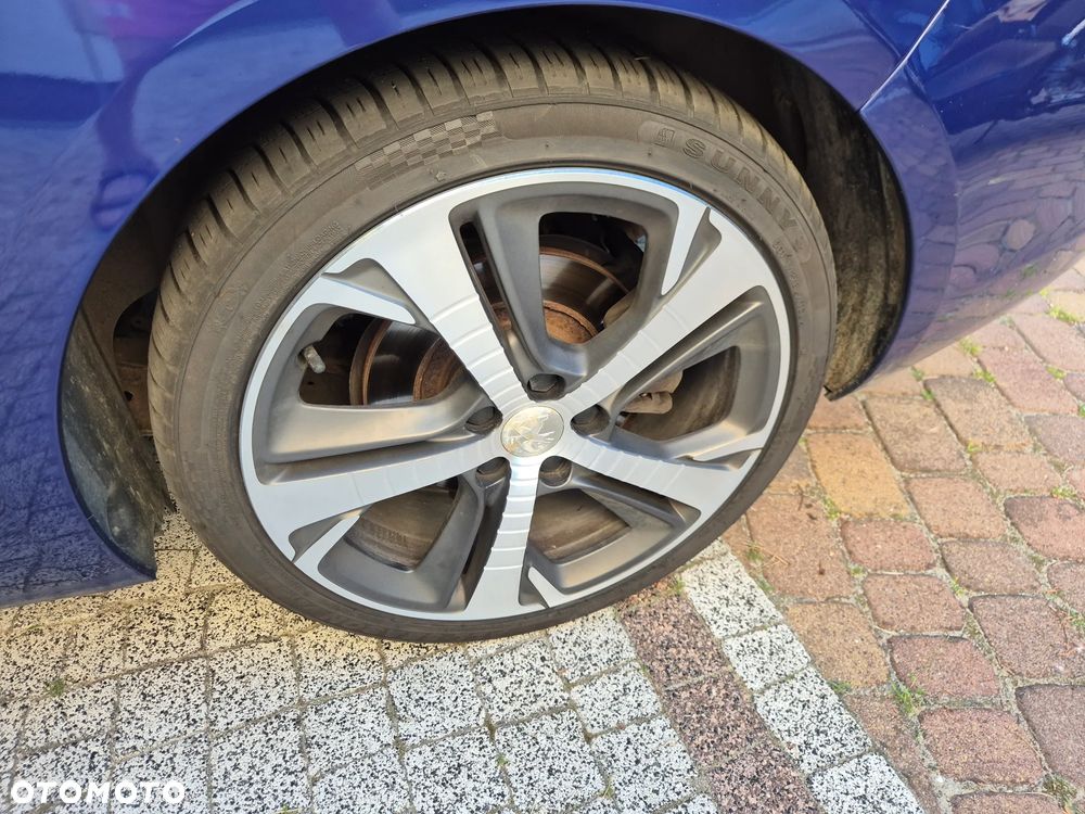 Peugeot 308 - 18