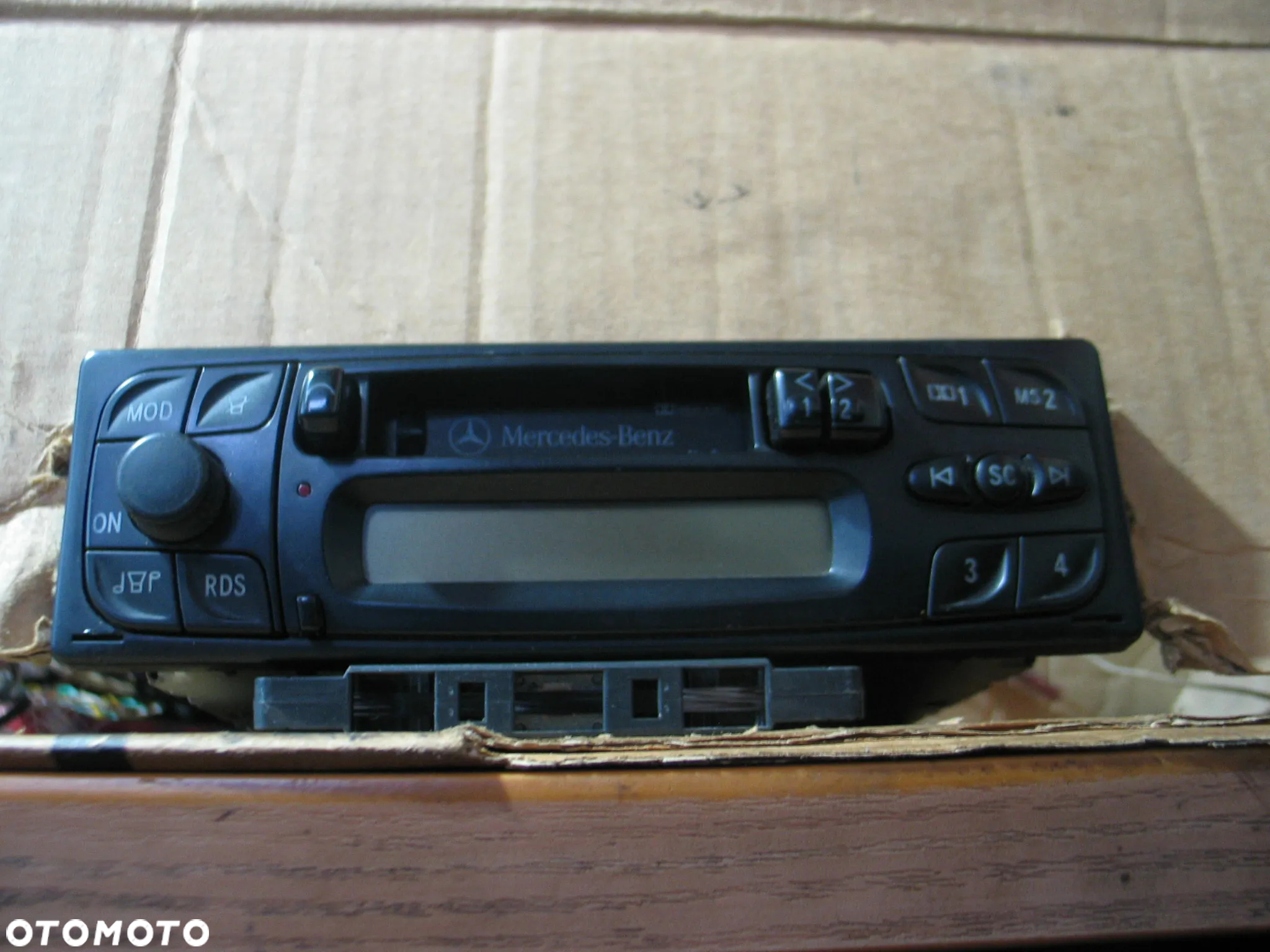 radio radioodtwarzacz Mercedes audio 5 A1688200186 - 2