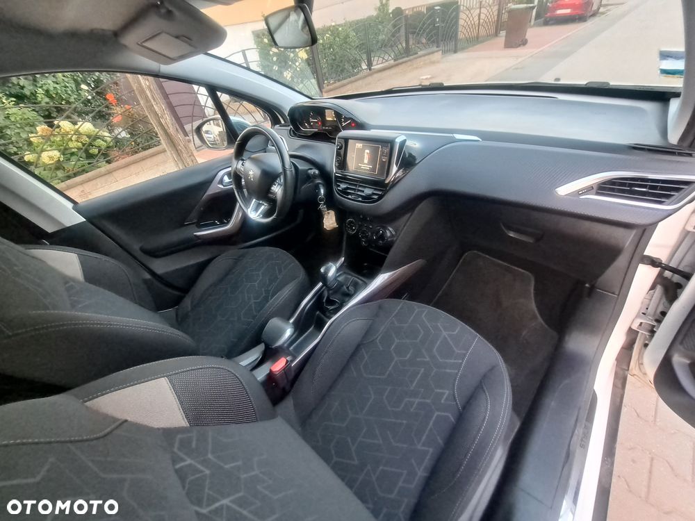 Peugeot 2008 PureTech 82 Style - 6