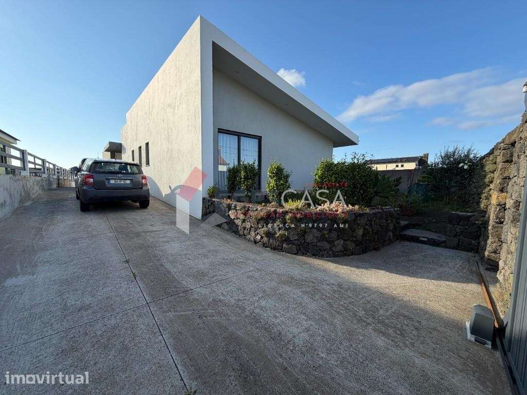 Moradia T3 de arquitetura moderna com excelentes áreas! - Grande imagem: 5/45