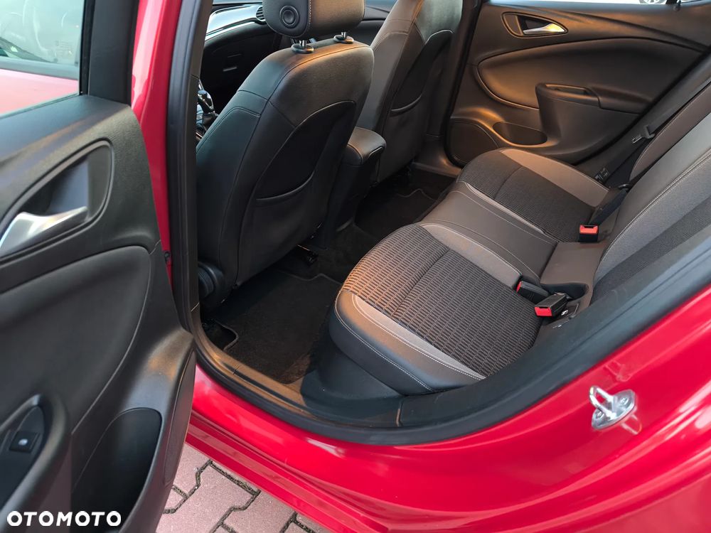 Opel Astra 1.2 Turbo Start/Stop Business Elegance - 21