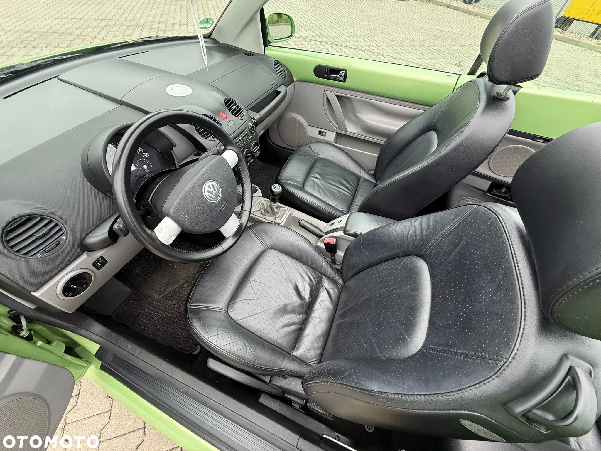 Volkswagen New Beetle Cabriolet 2.0 United - 27