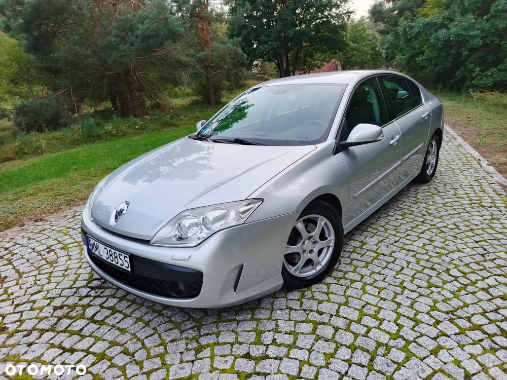 Renault Laguna dCi 150 FAP GT - 31