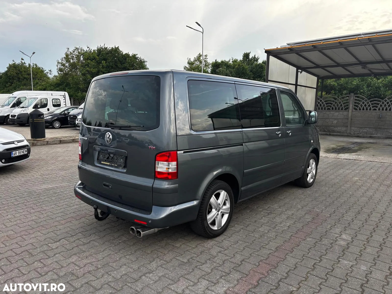 Volkswagen Multivan - 3