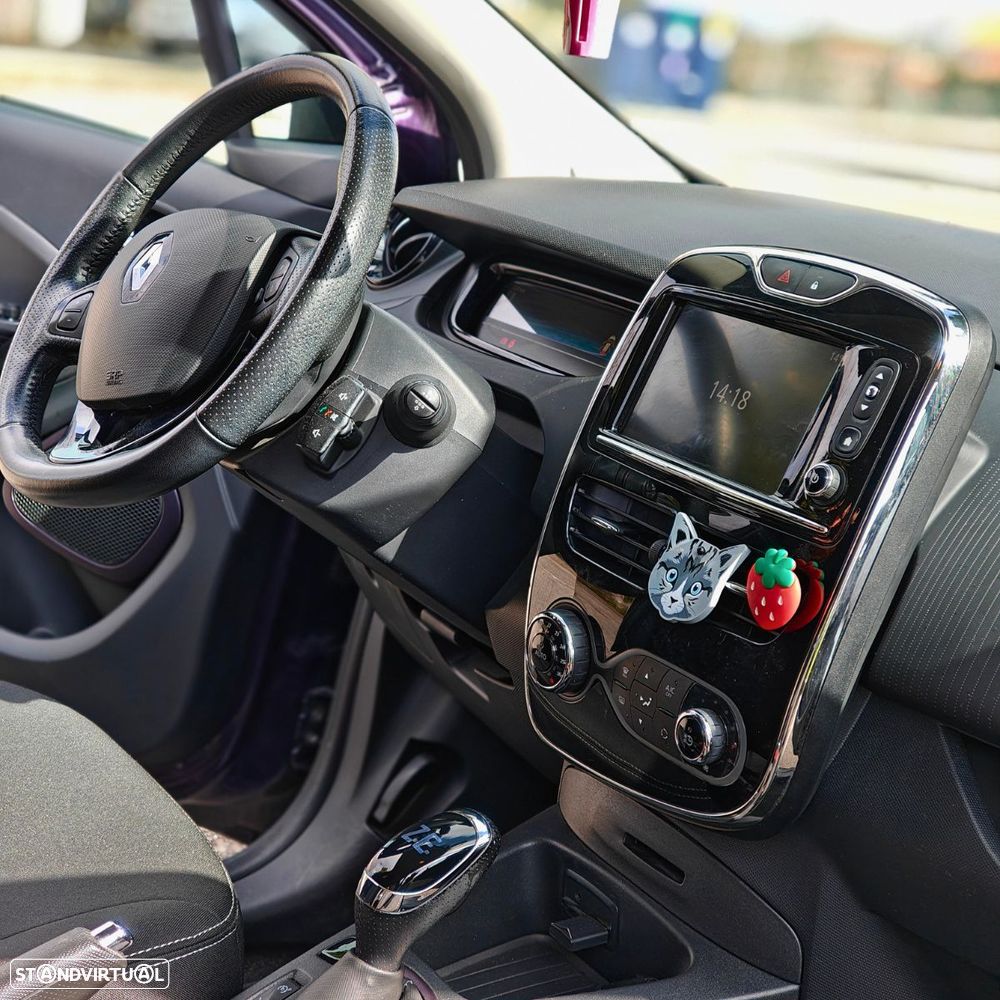 Renault Zoe (c/ Bateria) 41 kwh Intens - 18