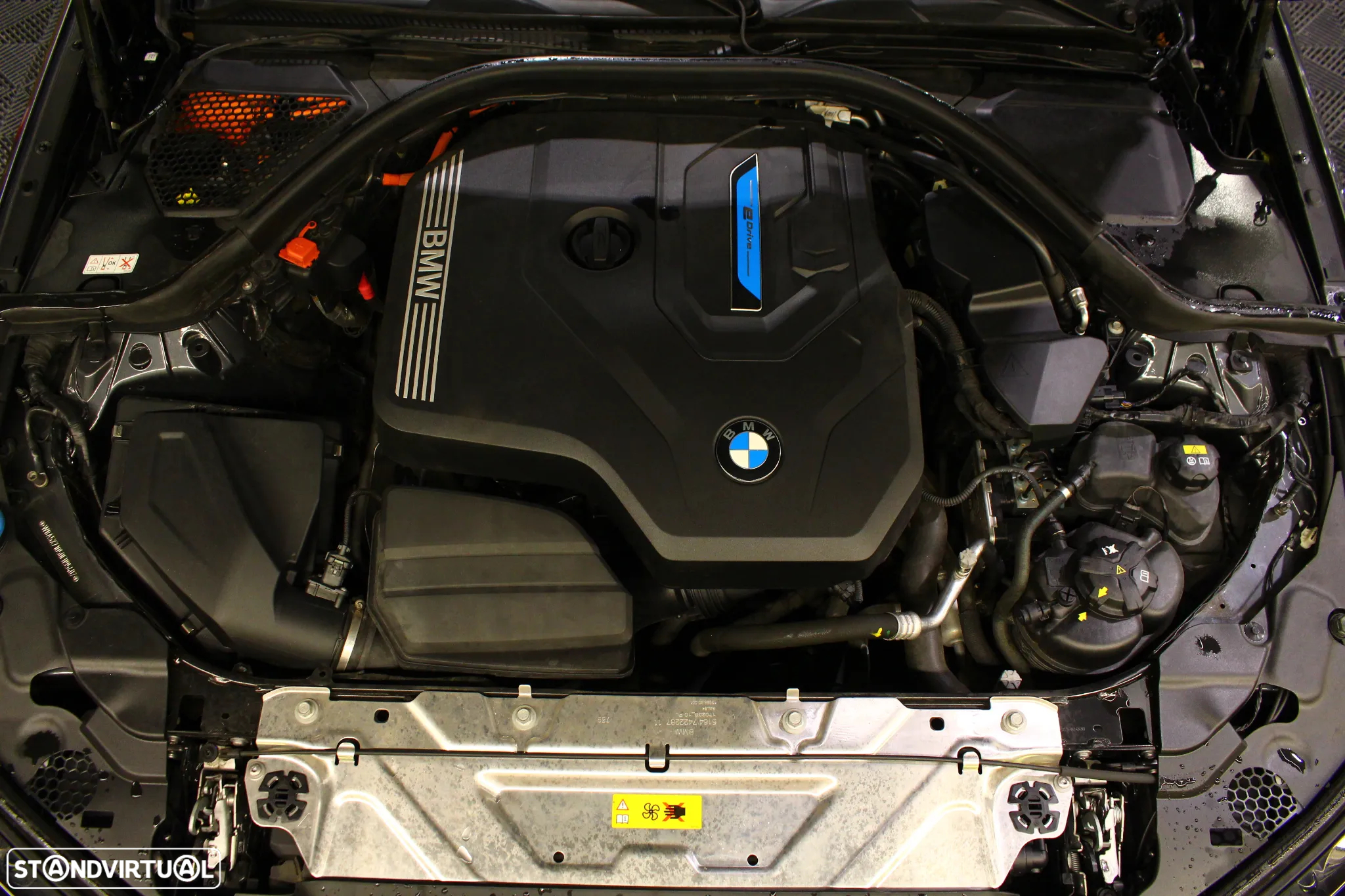 BMW 330 e Auto - 33