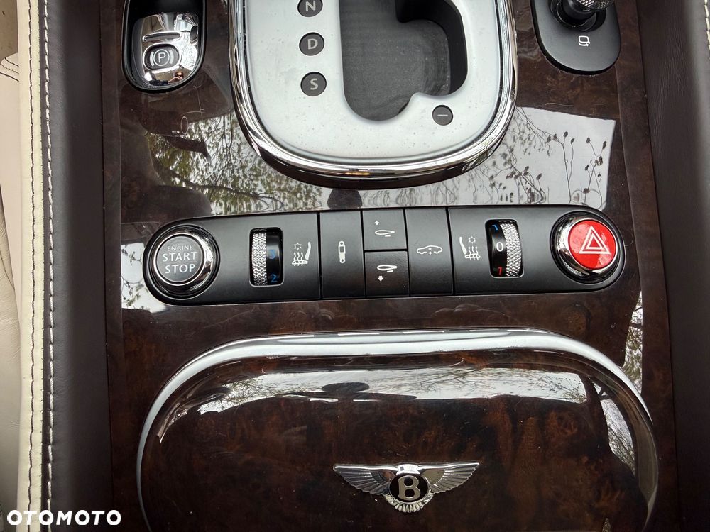 Bentley Continental GT W12 - 28