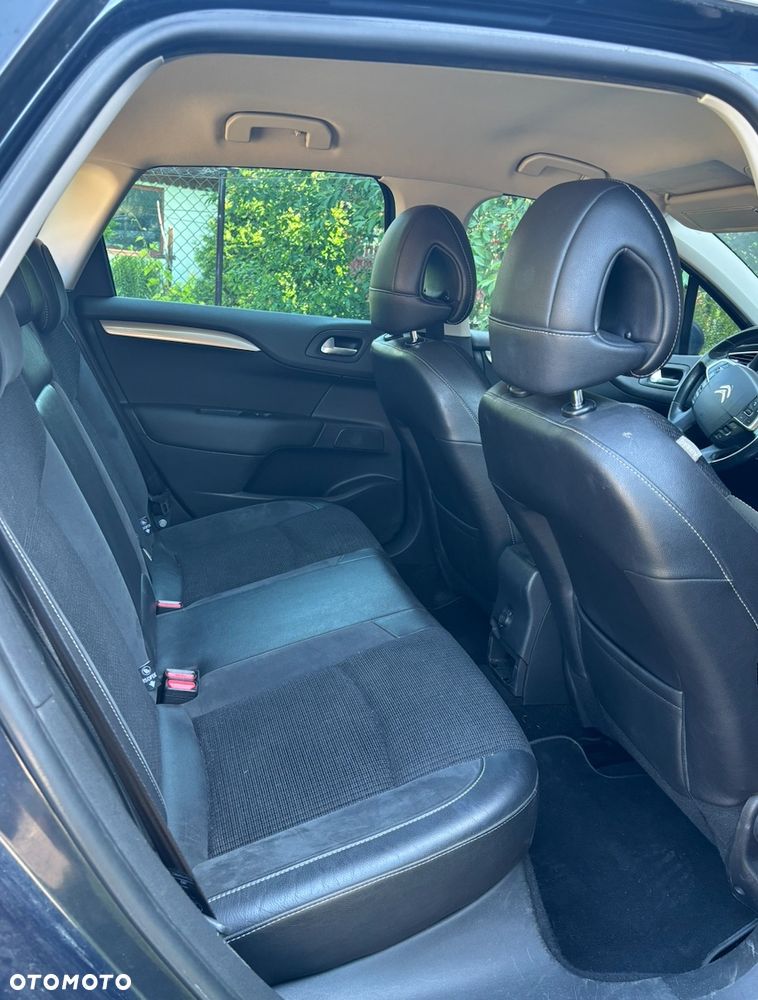 Citroën C4 1.6 VTi Exclusive - 4