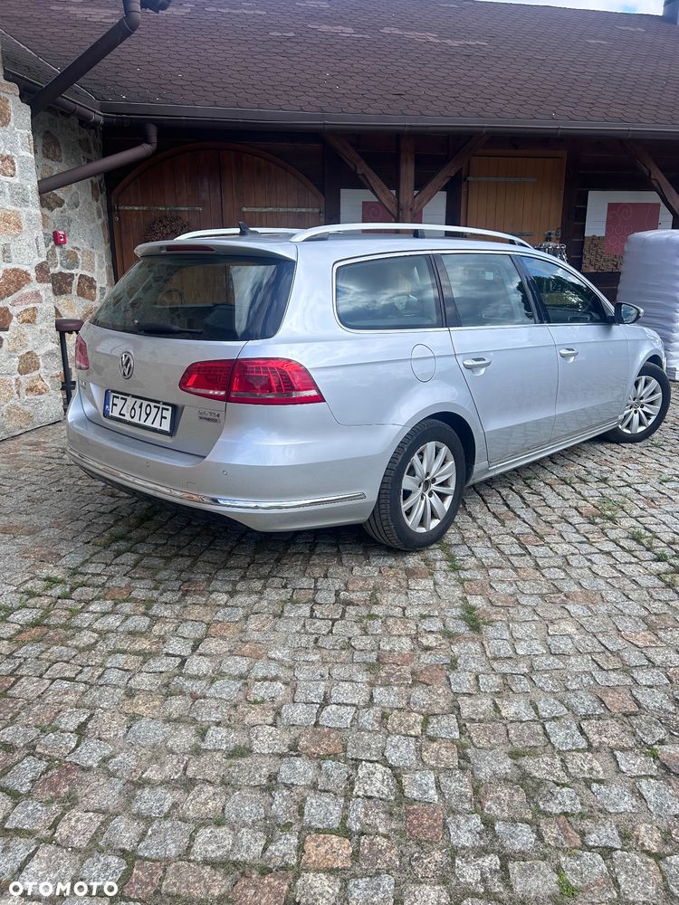 Volkswagen Passat 2.0 TDI Highline R-Style DSG - 5