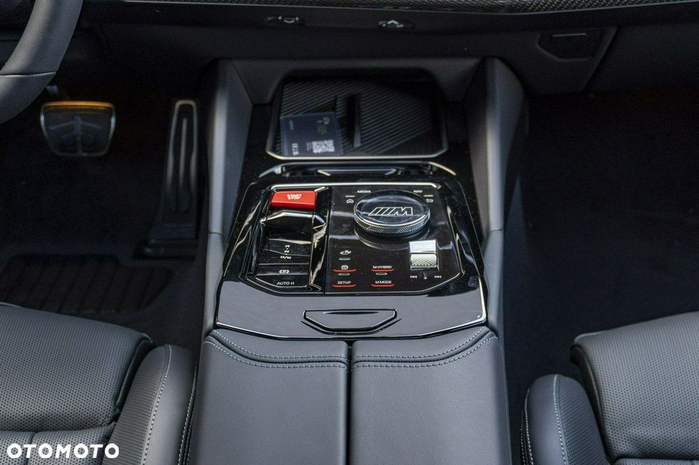 BMW M5 xDrive - 21