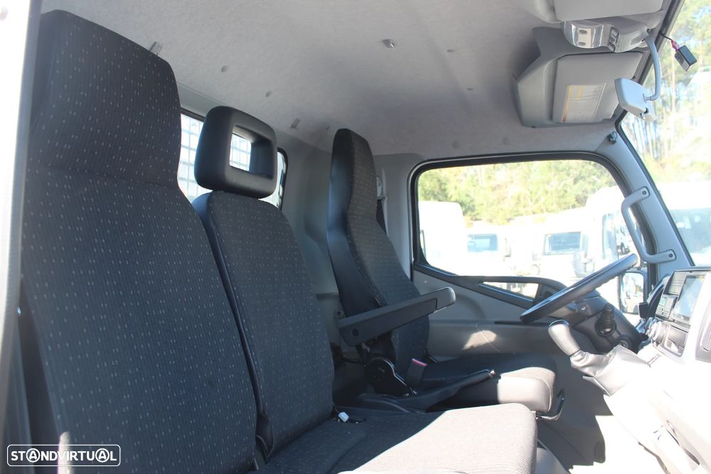 Mitsubishi FUSO CANTER 7C18 // NOVO MODELO - 7