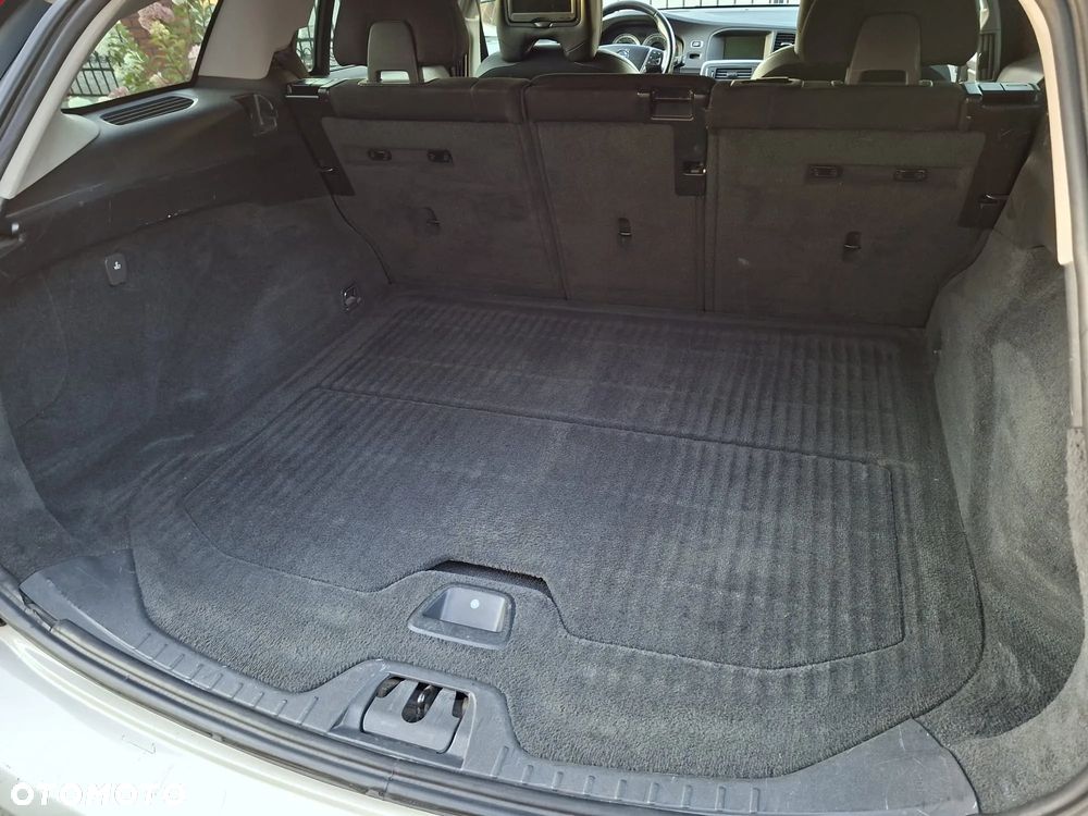 Volvo V60 D2 - 9