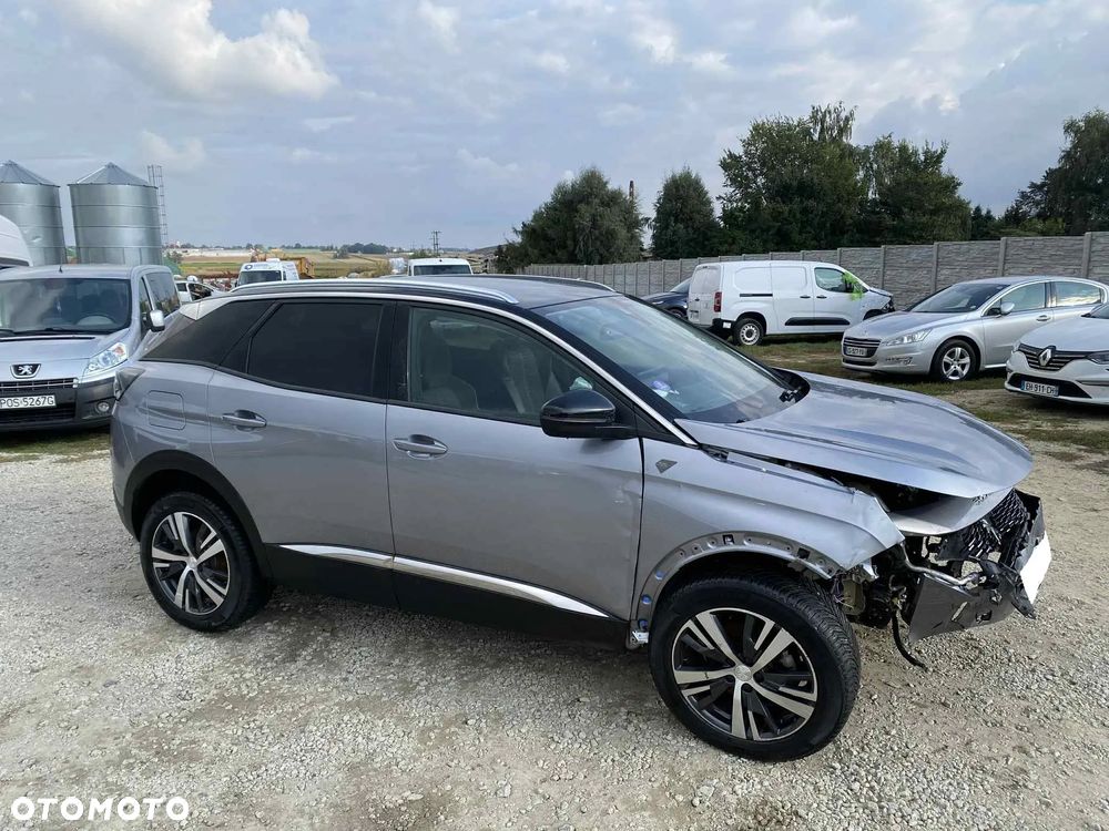 Peugeot 3008 1.2 PureTech Allure S&S EAT8 - 8