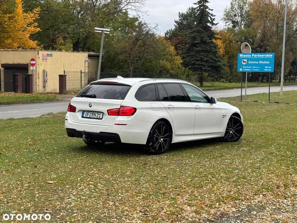 BMW Seria 5 530d xDrive - 10