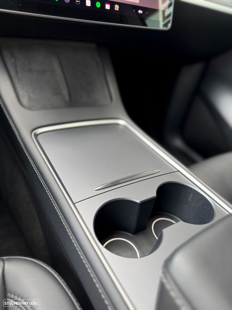 Tesla Model Y Long Range Tração Integral - 25