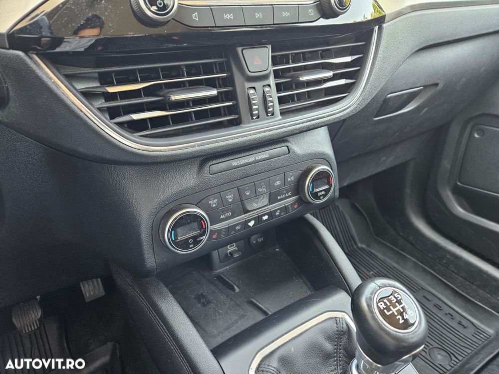 Ford Kuga 1.5 EcoBoost FWD Titanium - 19