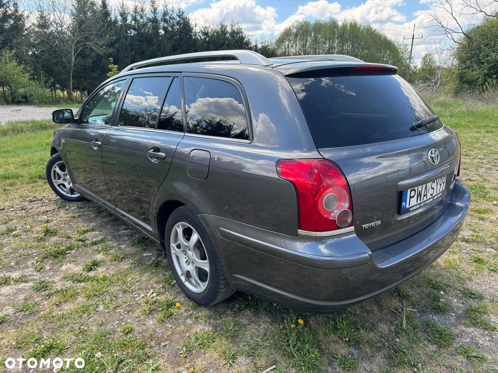 Toyota Avensis 2.2 D-4D Prestige - 6