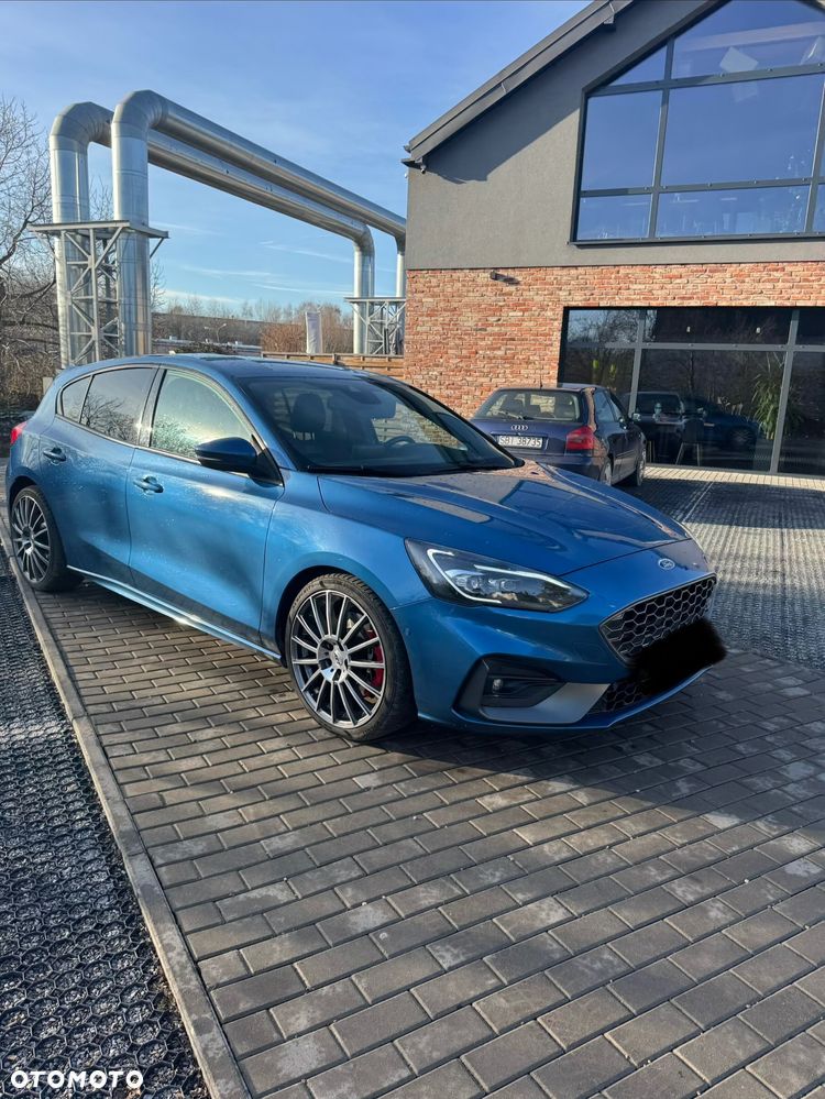 Ford Focus 2.3 EcoBoost ST - 12